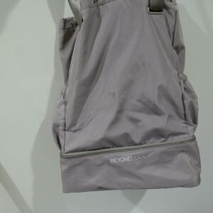 Beyond Yoga Gym Bag Convertible Backpack Tan Drawstring Workout Bag